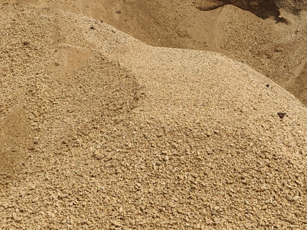 天然砂方形摇摆筛筛分解决方案