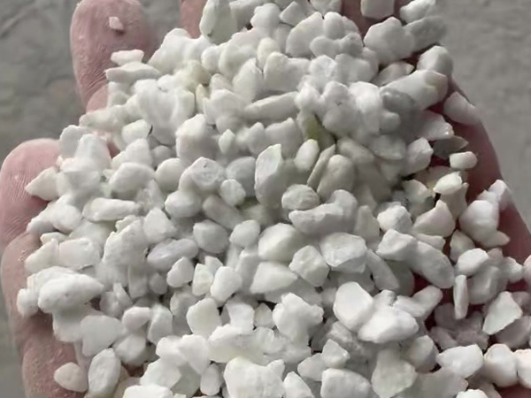 白云石方形摇摆筛筛分解决方案