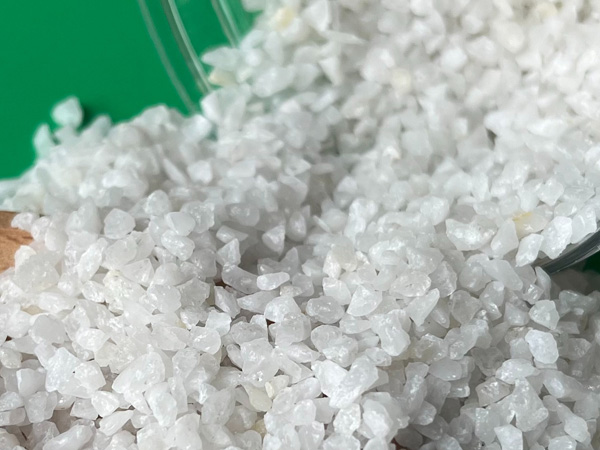 石英砂方形摇摆筛应用案例